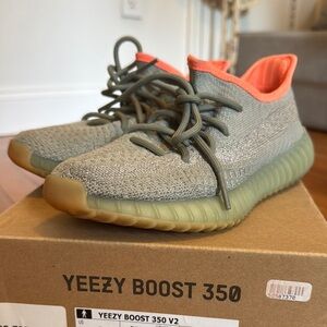 Yeezy boost 350 in Desert Sage
